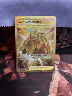 Leafy Camo Poncho 214/195 Silver Tempest Secret Rare Gold Holo Pokemon TCG - Image 1
