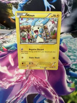 Minun 32/111 Furious Fists Pokemon TCG - Image 1