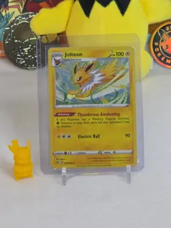 ⚡ Pokemon TCG - Jolteon 047/185 - Cosmos Promo Holo Rare - Vivid Voltage 2020 - Image 1