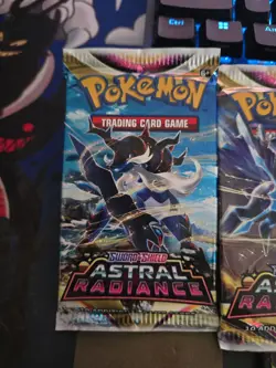Pokemon Sealed booster pack lot 8 total evolving skies packs and more!🔥 - Image 4