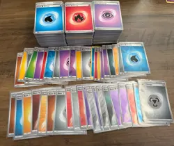 Pokemon TCG Bulk Energy Cards – 550x Mixed Energies + 20x Holo Energies - Image 1