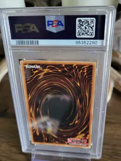 Yu-Gi-Oh 2015 Gold Rare Five Headed Dragon PSA 8 - Image 4