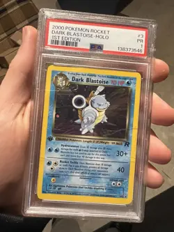 HUGE SWIRL 1ST EDITION PSA 1 2000 Team Rocket Dark Blastoise 3/82 Holo Pokemon - Image 3