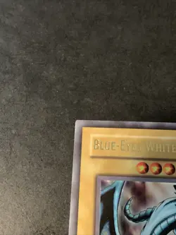 Yugioh Blue Eyes White Dragon LOB-001 Foil Shift Misprint Error (See Pics!) - Image 2