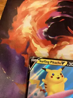 SURFING PIKACHU V 008/025 - Ultra Rare - Celebrations - Pokemon Trading Card TCG - Image 5