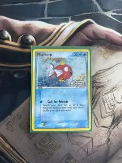 2004 Pokemon Team Rocket Returns Magikarp 65/109 Stamped Reverse Holo LP - Image 1