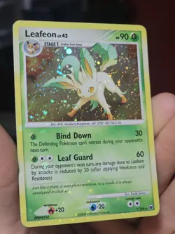 Pokemon TCG Leafeon 7/100 Majestic Dawn LP/MP With Holo Bleed And Swirl - Image 3