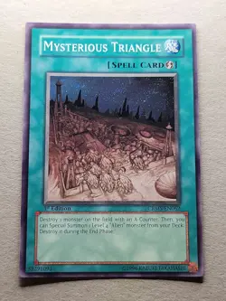 Mysterious Triangle - CRMS-EN062 - 1st Edition - Yu-Gi-Oh-LP - Image 1