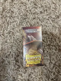 Dragon Shield 100 Standard Card Sleeves Tangerine Classic - Image 3