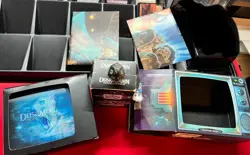 MTG Duskmourn Nightmare Bundle Box NO packs EMPTY With D20 Glow In The Dark - Image 1