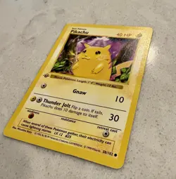 Pokemon TCG Pikachu Base Set 1st Edition YELLOW CHEEKS SHADOWLESS - Image 2