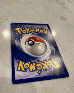 Pokemon TCG Pikachu Base Set 1st Edition YELLOW CHEEKS SHADOWLESS - Image 4