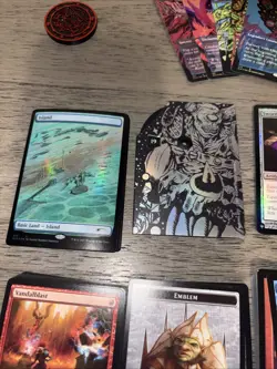 Magic: The Gathering Secret Lair Heads I Win, Tails You Lose Foil Commander Deck - Image 5