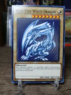 Blue-Eyes White Dragon (Version 2) LDK2-ENK01 Common Unlimited NM - Image 1