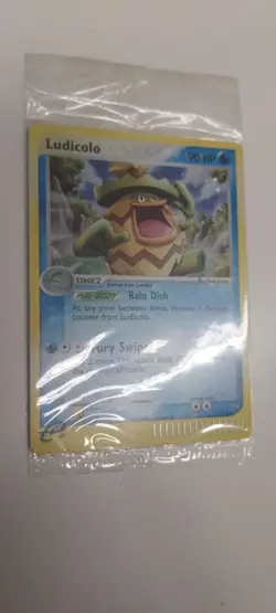 Pokemon TCG Ludicolo #020 Black Star Promo Card pokemon e reader card original - Image 4