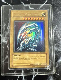 ******Blue Eyes White Dragon Ultra Rare Sdk-001****** - Image 3