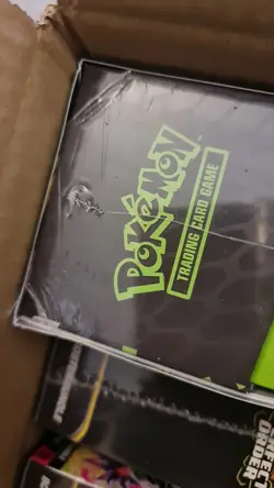 Pokemon Center Perfect Order ETB Elite Trainer Box (Damaged Seal) see pictures - Image 3