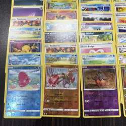 Pokemon TCG Bundle 44 Cards Evolving Skies Mixed - Image 2
