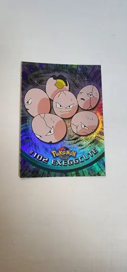 2000 Topps Pokemon TV #102 Exeggcute Rainbow Foil - Image 2