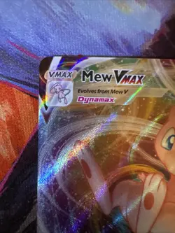 Pokemon TCG Mew VMAX 114/264 Fusion Strike Holo Card Raw NM - Image 3