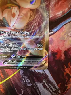 Pokemon TCG Mew VMAX 114/264 Fusion Strike Holo Card Raw NM - Image 5