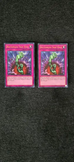 2 Bottomless Trap Hole LCYW-EN181 Legendary Collection 3: Yugi's World Unlimited - Image 1