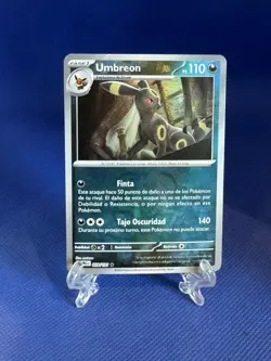 Pokemon Umbreon Master Ball 059/131 (Spanish) Prismatic Evolutions - Image 1