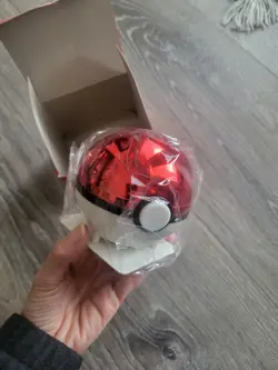 1999 Pokemon Gotta Catch'em All 23k Gold Plated "Jigglypuff" Trading Card ball - Image 5