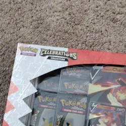 Pokemon TCG Lance's Charizard V Celebrations Collection 820650101625 - Image 3