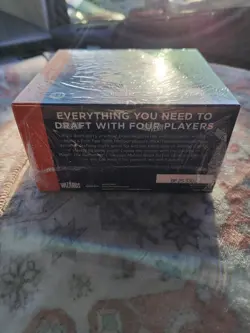 Magic The Gathering Teenage Mutant Ninja Turtles DRAFT NIGHT BOX - Image 4