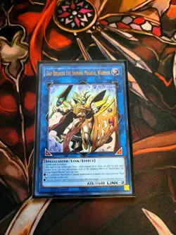 YUGIOH DAY-BREAKER THE SHINING MAGICAL WARRIOR SR08-EN040 ULTRA 1ST ED NM - Image 1