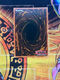 Blue Eyes Ultimate Dragon JUMP Secret Rare Lightly Played (2006) Limited Edition - Image 5