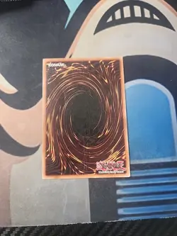 Neo Blue-Eyes Ultimate Dragon MVP1-ENG01 1st Gold Ultra HP/DMG Yugioh - Image 2