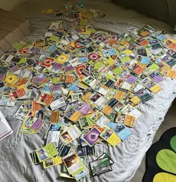Pokemon Lot 200+ Cards Assorted Cards (Lot) - Image 1