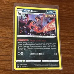 Pokemon Houndoom Holo Rare SWSH05: Battle Styles 096/163 - Image 2