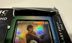 Magic the Gathering Doctor Who Blast from The Past Commander Deck, Damaged Box . 195166228815 - Image 2