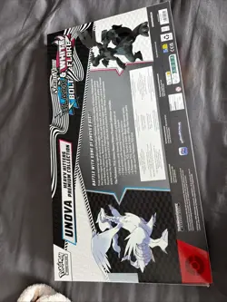 Pokemon Unova Heavy Hitters Premium Scarlet & Violet Black Bolt & White Flare - Image 4