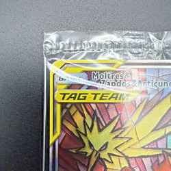 Pokemon TCG Hidden Fates Moltres, Zapdos, Articuno GX SM210 Promo Holo Card - Image 3