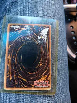 YuGiOh Blue-Eyes White Dragon SKE-001 Super Rare 1st Edition - Image 3