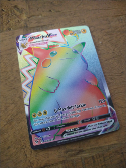 Pokemon Pikachu VMAX 188/185 Vivid Voltage 2020 Secret Rainbow Rare - Image 3