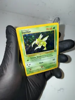 Pokemon Scyther Jungle Holo Rare 10/64 Unlimited 70 HP 1999 Trading Card - Image 3