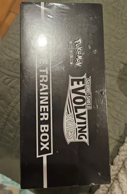 Pokemon TCG Sword and Shield Evolving Skies Elite Trainer Box ETB Factory Sealed - Image 2