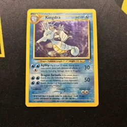 Kingdra 8/111 MP -Vintage Holo Pokemon Card- Neo Genesis (4s) - Image 1