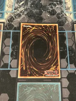 Yugioh TCG Yata-Garasu LOD-000 Unlimited Secret Rare Moderately Played - Image 2