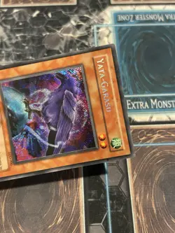 Yugioh TCG Yata-Garasu LOD-000 Unlimited Secret Rare Moderately Played - Image 3