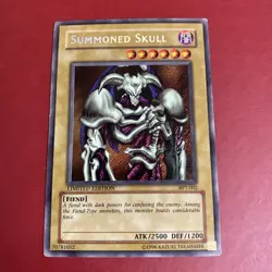 Yugioh - Summoned Skull BPT-002 Limited Edition SECRET PL/LP X1 - Image 1