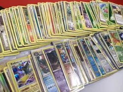 Huge vintage Pokemon card BUNDLE LOT!! - Image 4