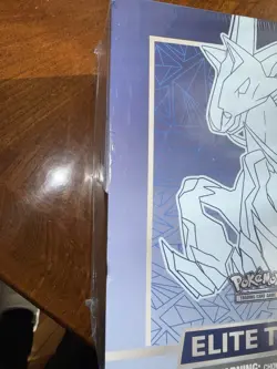POKEMON SWORD & SHIELD CHILLING REIGN ICE RIDER ETB SEALED - Image 5