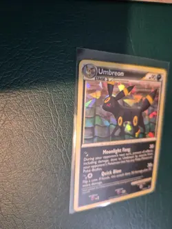 Pokemon Umbreon Holo Rare Undaunted Card #10/90 Stage 1 HP90 English 2010 - Image 5