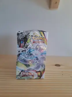 Pokemon TCG Sword & Shield Lost Origin Booster Box Factory Sealed. - Image 2